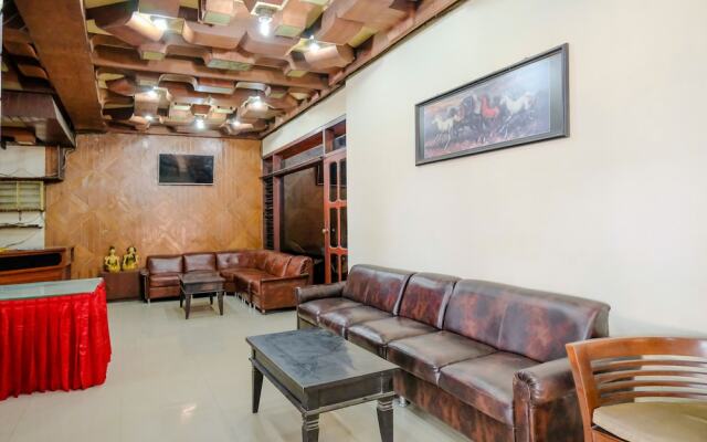 Spot On 1761 Hotel Dirgahayu
