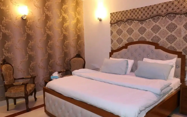 Seashell Grand hotel