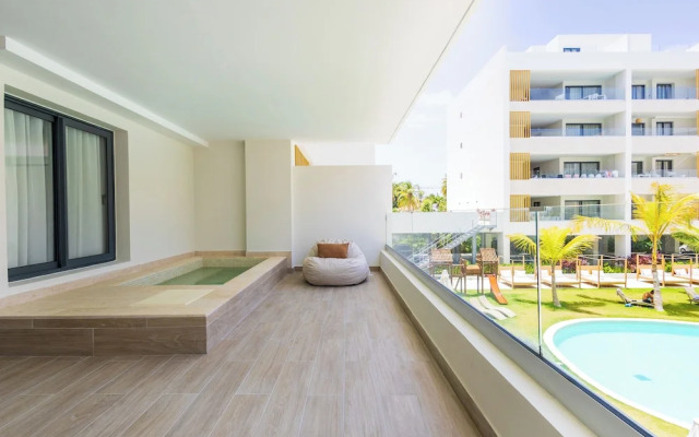 2BR Gardenia Retreat - Picuzzi & Pool