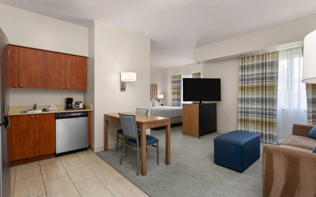 Hawthorn Extended Stay by Wyndham Naples