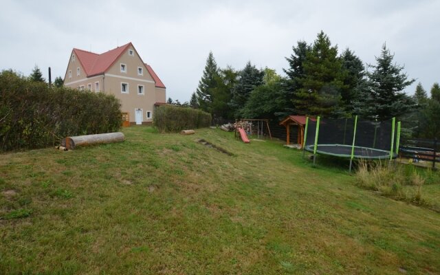 Spacious Cottage With 7 Bedrooms 3 Bathrooms And Sauna In The Ore Mountains