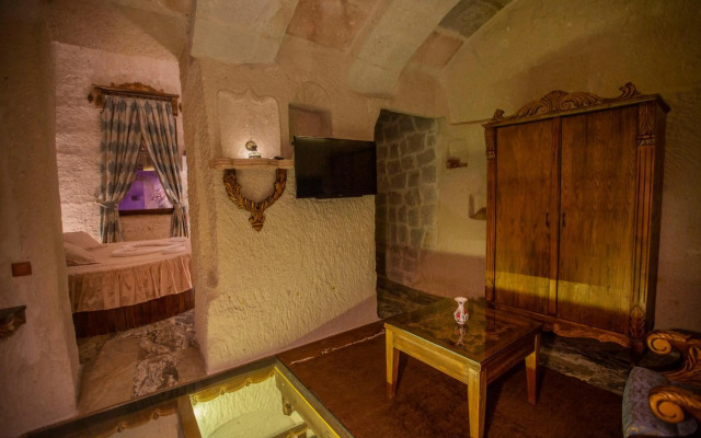 Hermes Cave Hotel