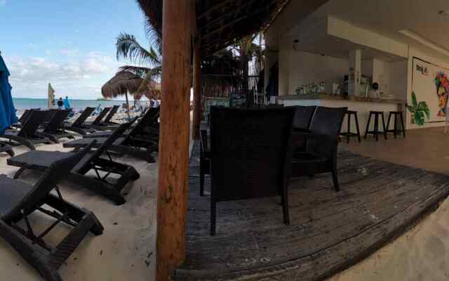 Playa Maya by MIJ - Beachfront Hotel