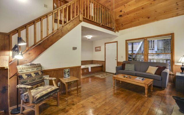 The Honeymooner 1 Bedroom Cabin