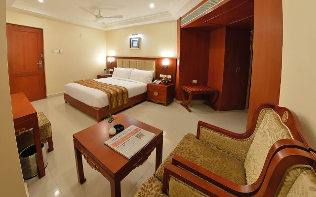 Metro Grand Hotel