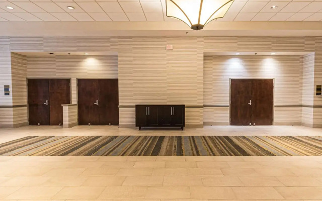 Wyndham Flint MI/Grand Blanc/Bishop Airport/Conference Ct