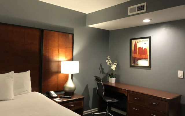 Cloverleaf Suites Columbus