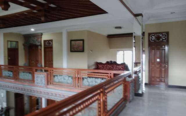 Dewas Bali
