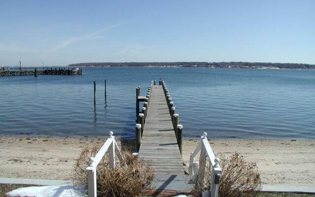 Harbor Knoll Bed & Breakfast