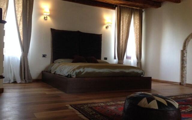 Relais Villa Gozzi B&B