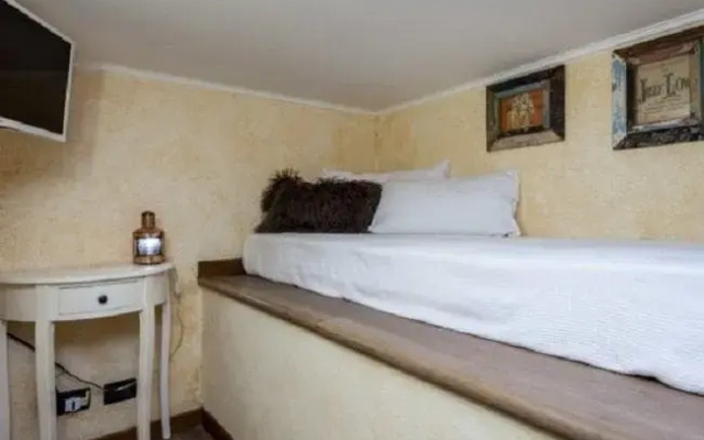 1816 Guest house
