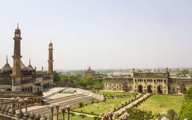 Radisson Lucknow City Center