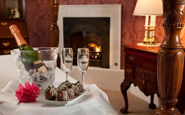 Churchill Manor B&B