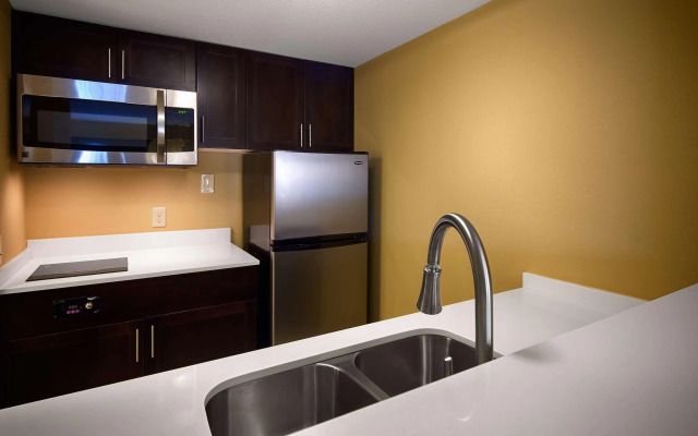 Best Western Plus Thornburg Inn & Suites