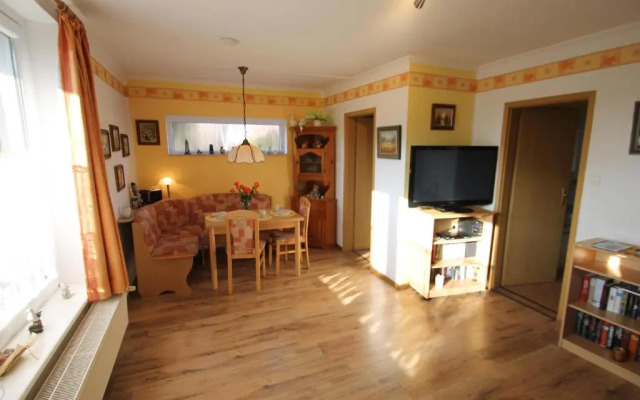 5083 - kleine Monika