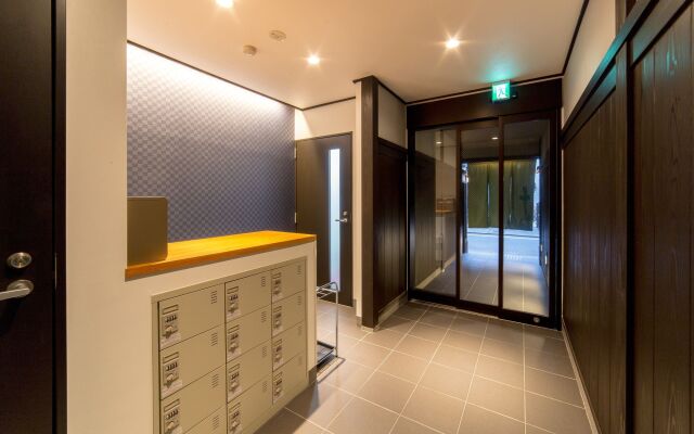 Le Studio Gojo Takakura