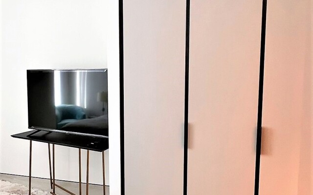 The address JBR Luxury 1 bedroom