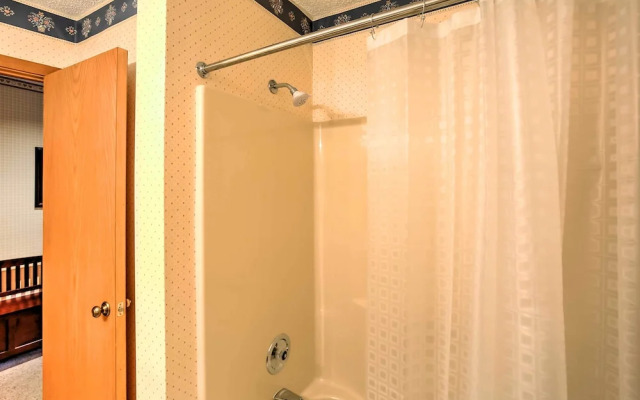 The Lodge At Schuss Mountain, Schuss Village