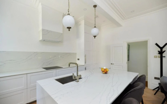 The Crystal Palace Wonder - Lovely 2bdr Flat With Parking