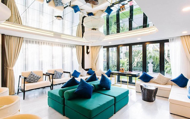 The Experience Walking Street Chiang Mai