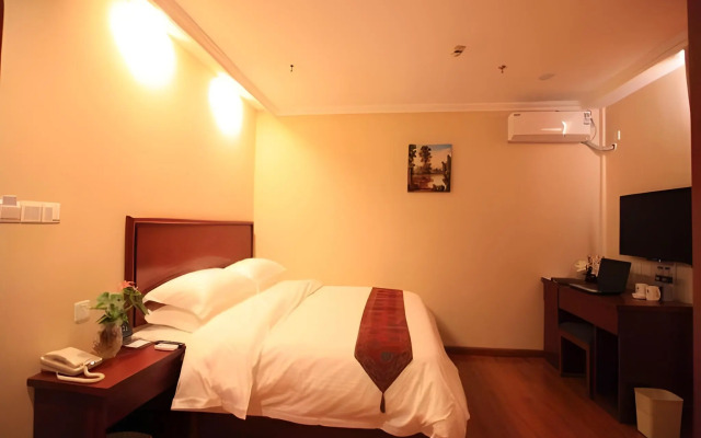 GreenTree Inn Liaoning Dalian Railway Station South Shengli Square Express Hotel