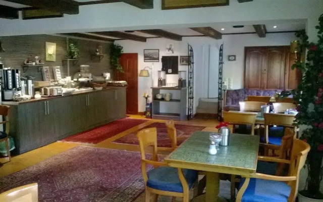 Motel 21