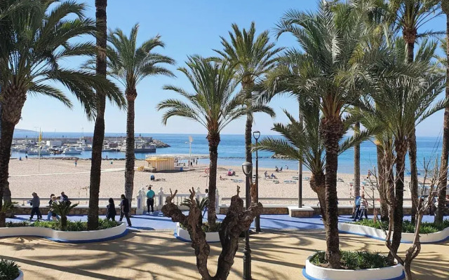 Beautiful House With Stunning Views to Benidorm