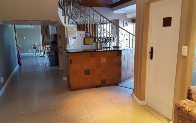 Savoy Lodge - Standard Double Room 7