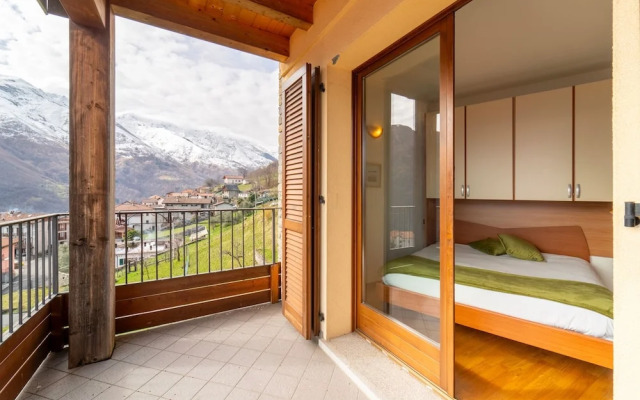 Willow Apartment with Lakeview