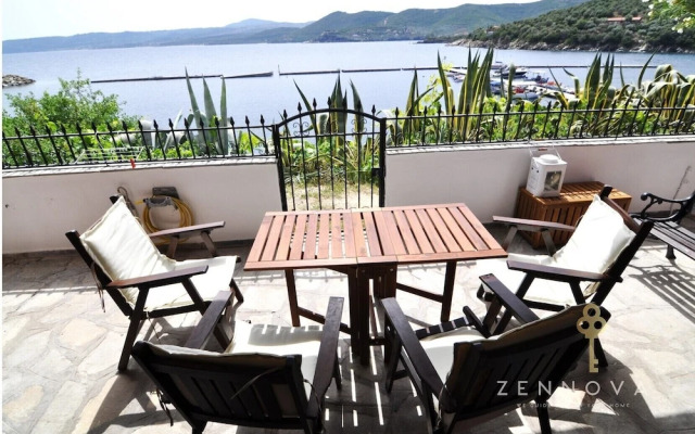 Zennova 43 Pirgadikia Sky & Sea Home