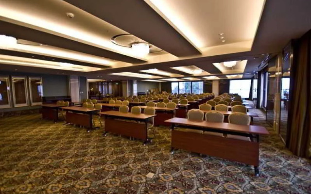 Alishan House - The Modern House