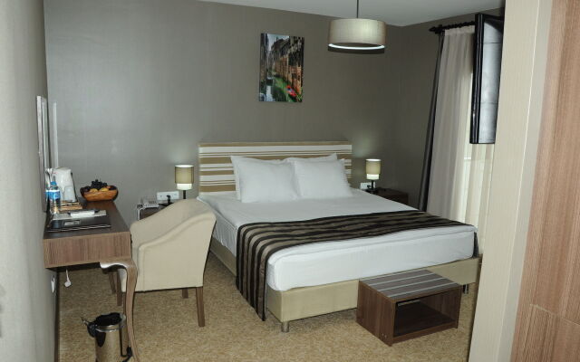 Adana City Hotel