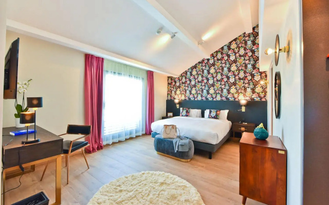 Hotel La Villa Port d Antibes & Spa
