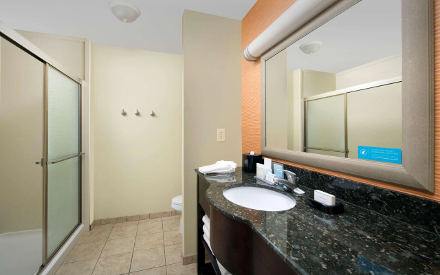 Hampton Inn Lenoir City