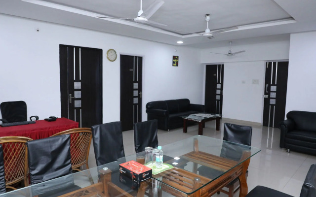 OYO 7150 Apartment Metro View Residency