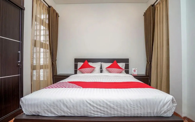 Oyo 932 Griya Mas Residence Syariah