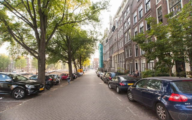 Water View Apartment