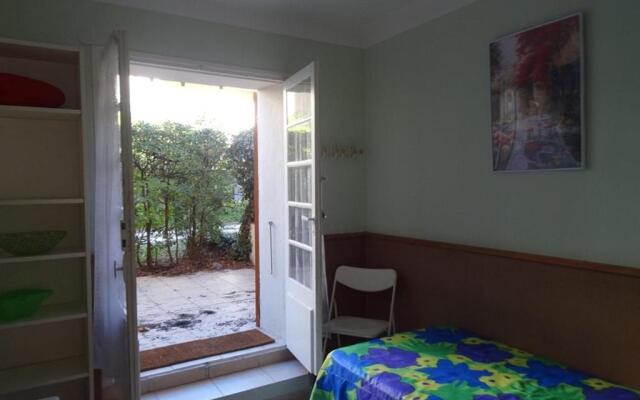 Appartement Hyères, 2 pièces, 4 personnes - FR-1-335-55