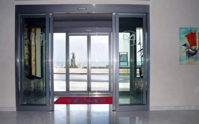 Miramare Palace Hotel