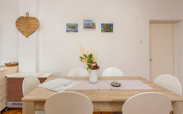 Stunning Apartment in Njivice With Wifi and 2 Bedrooms