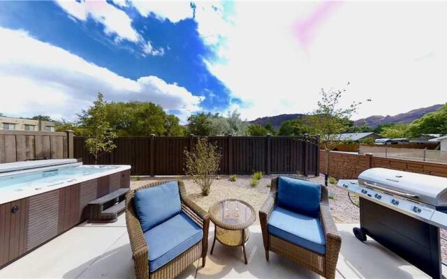 Entrada 673 - 4 Br townhouse by RedAwning