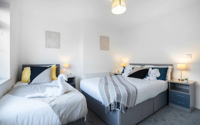 Modern - 2 Bed - Free Parking