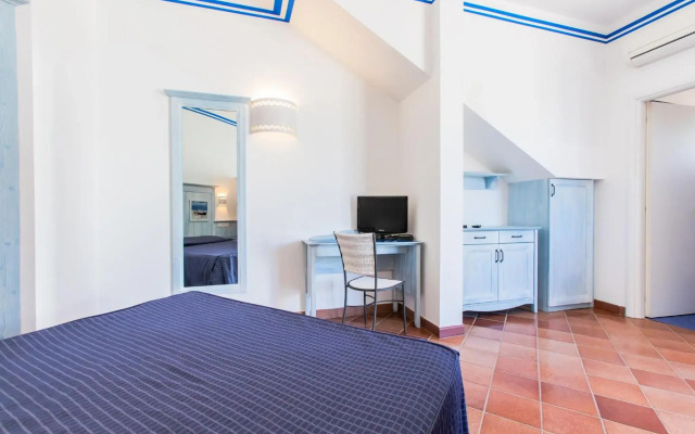 Cala La Luna Resort