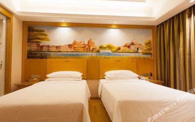 Vienna International Hotel (Li Guang Load Yong Run Plaza)