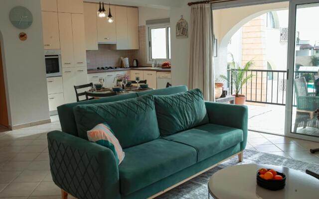 Fantastic 4 Cyprus First Line Beachfront