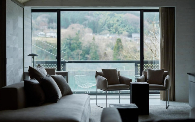 River Retreat GARAKU