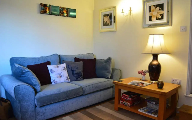 19 Upper Linney