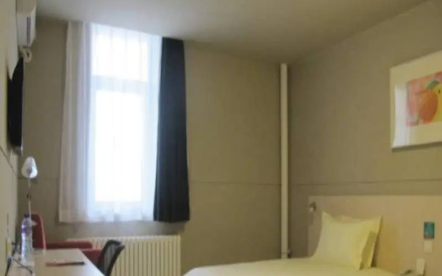 Motel 168 Ji Lin Railway Station Inn