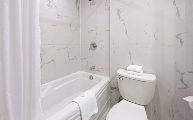 Bond Place Hotel