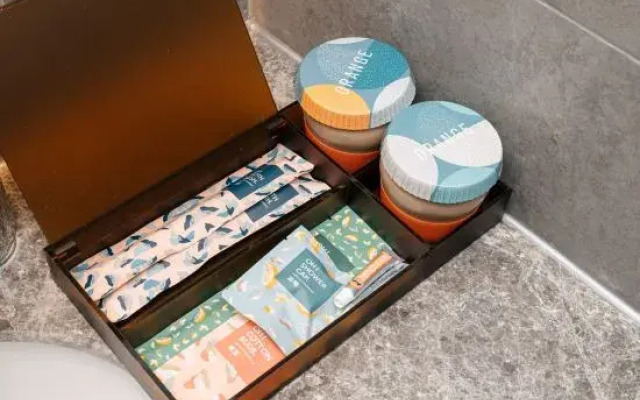 Orange Hotel (Kunming Changshui International Airport Branch)